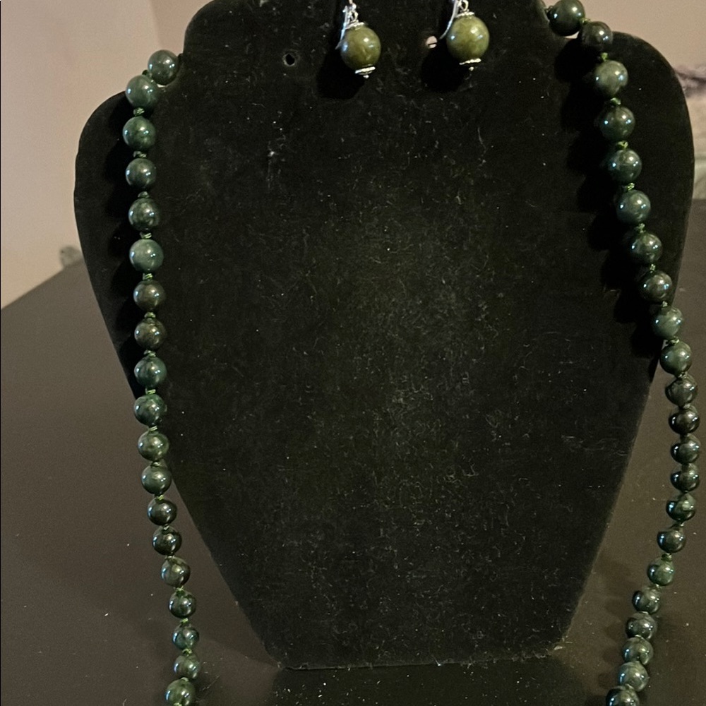 Knotted spinach Jade 925 Sterl 10mm Round Jadeite Bead 32” Necklace & earrings